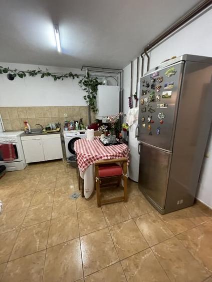 Casă individuală cu 6 camere cu Canalizare în Europa
