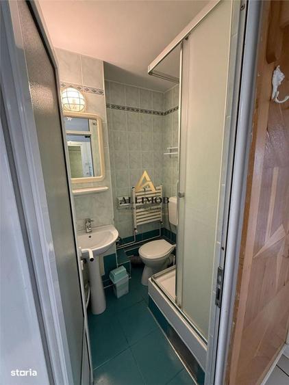 Apartament cu 3 camere în Malu Roșu