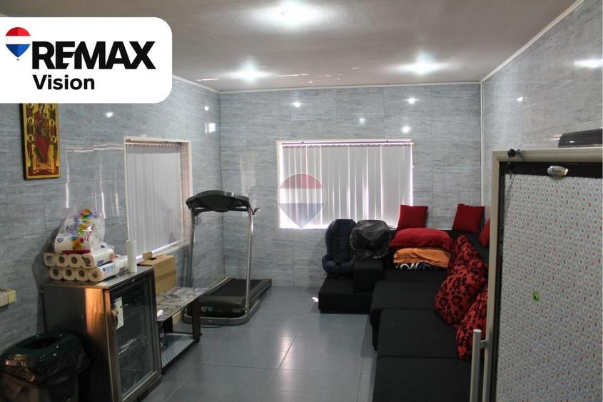 Casă individuală cu 8 camere cu Piscina în Castranova