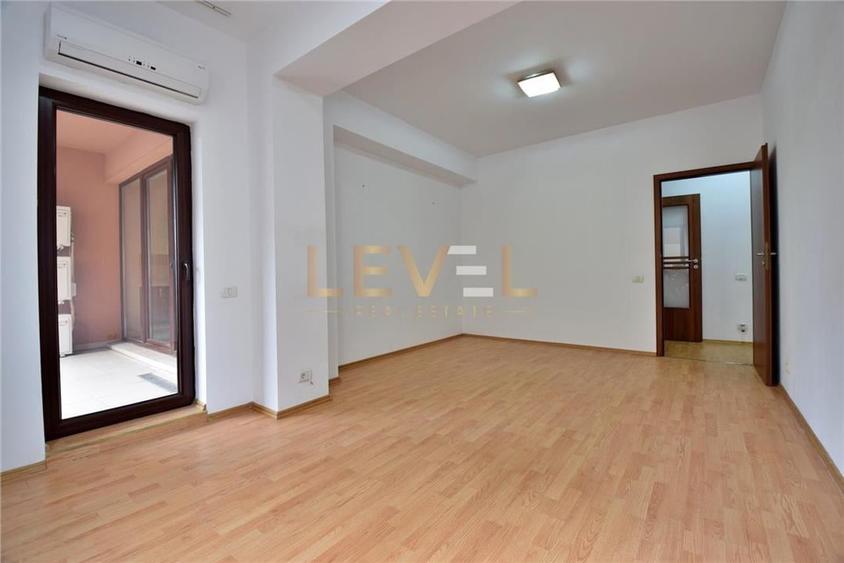 Apartament cu 3 camere decomandat, mobilat în Herăstrău