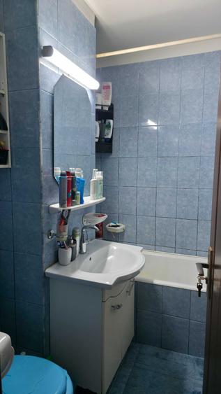 Apartament cu 2 camere semidecomandat în Mărăști