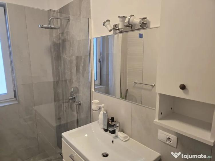 Apartament cu 2 camere decomandat în Ultracentral