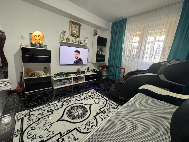 Apartament cu 3 camere decomandat în Central