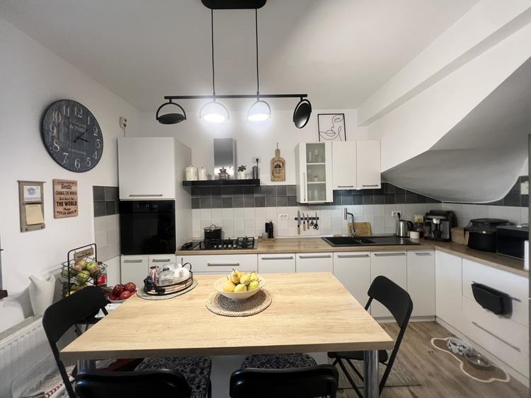 Duplex cu 4 camere cu Canalizare în Chișoda