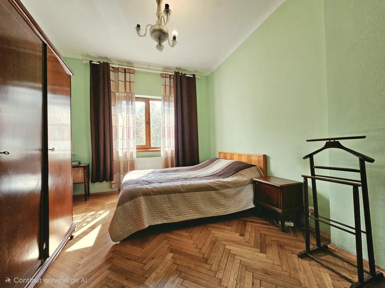 Apartament cu 3 camere semidecomandat în Dorobanți