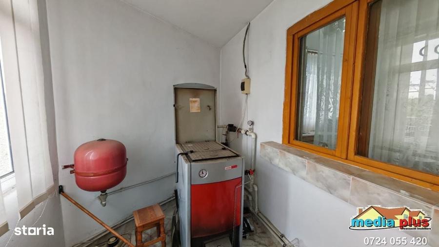 Casă cu 4 camere în Foltești