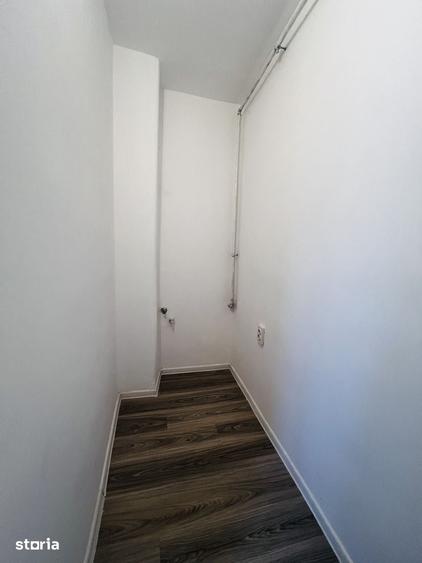 Casă cu 4 camere cu Teren 235 Mp în Plopi