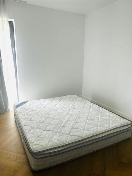 Apartament cu 3 camere decomandat în Barbu Văcărescu