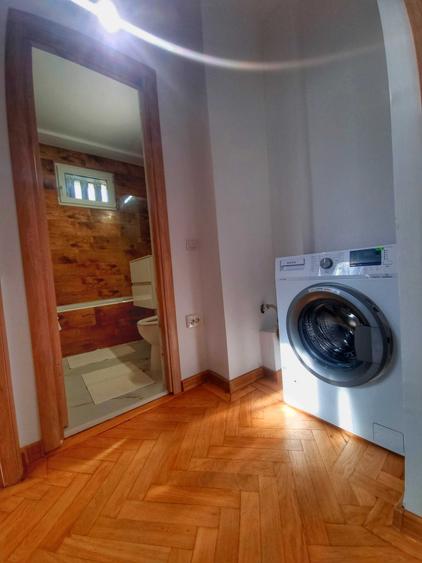 Apartament cu 2 camere semidecomandat în Pajura
