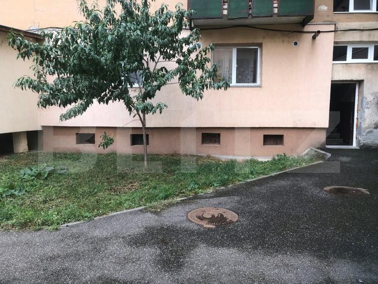 Apartament cu 3 camere decomandat, mobilat în Micro 17