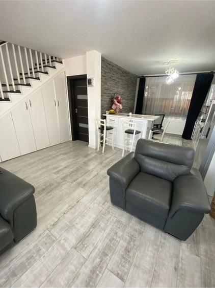 Casă cu Teren 250 Mp în Gilău