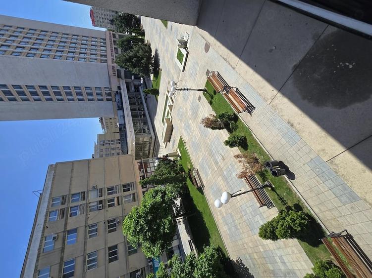 Apartament cu 3 camere decomandat în Piața Unirii