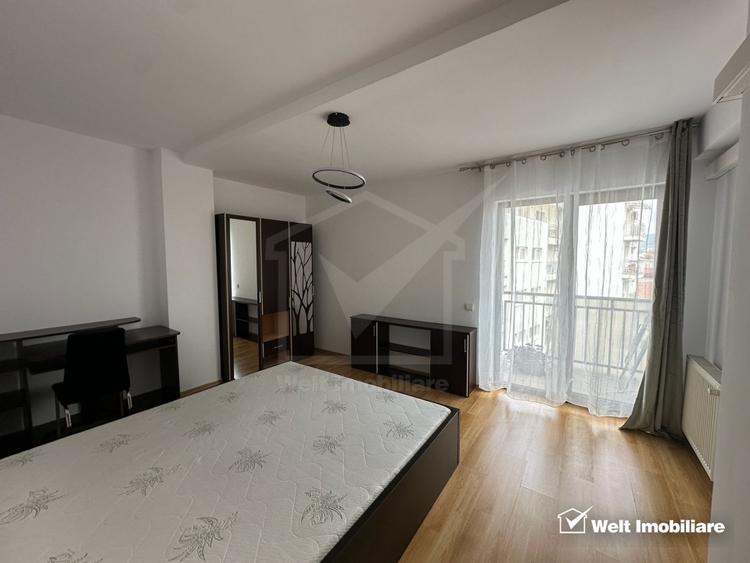 Apartament cu 3 camere semidecomandat, mobilat în Gară