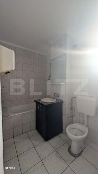 Apartament cu 4 camere decomandat în Republicii