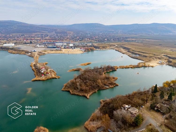 Teren de 9000 mp, în Ghioroc