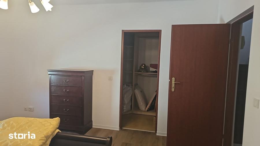 Casă cu 5 camere cu Teren 130 Mp în Nord