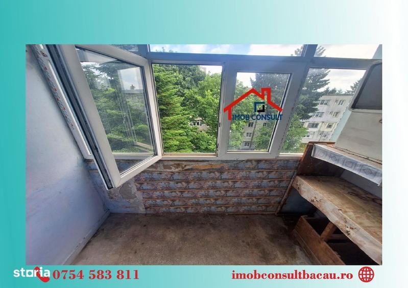 Apartament cu 3 camere semidecomandat în Banca Națională