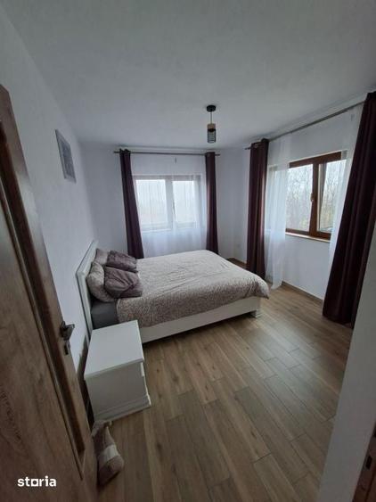 Casă cu 6 camere cu Teren 5384 Mp în Central