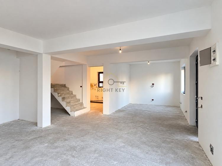 Casă individuală cu 4 camere cu Teren 300 Mp în Tunari