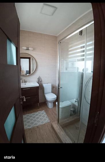 Casă cu 4 camere cu Teren 250 Mp în Sud