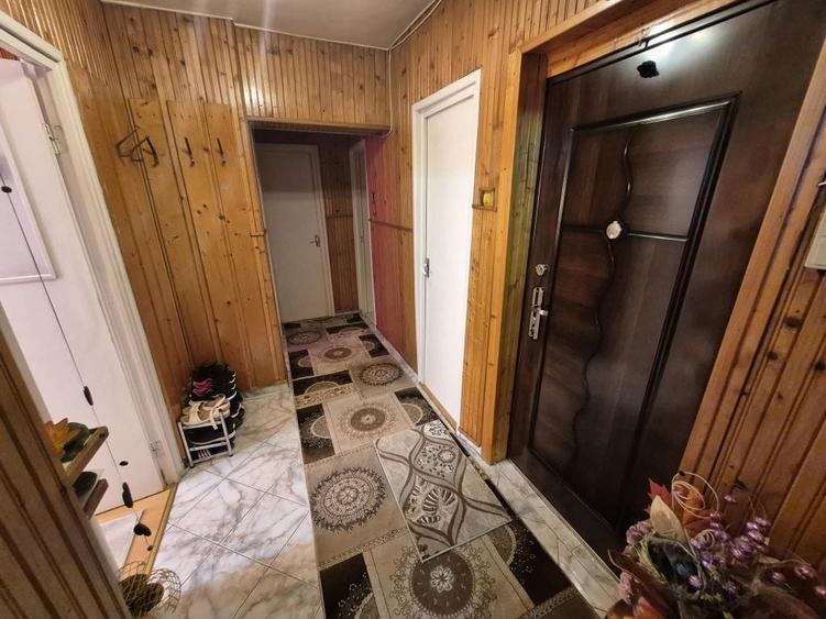 Apartament cu 2 camere decomandat în Tudor
