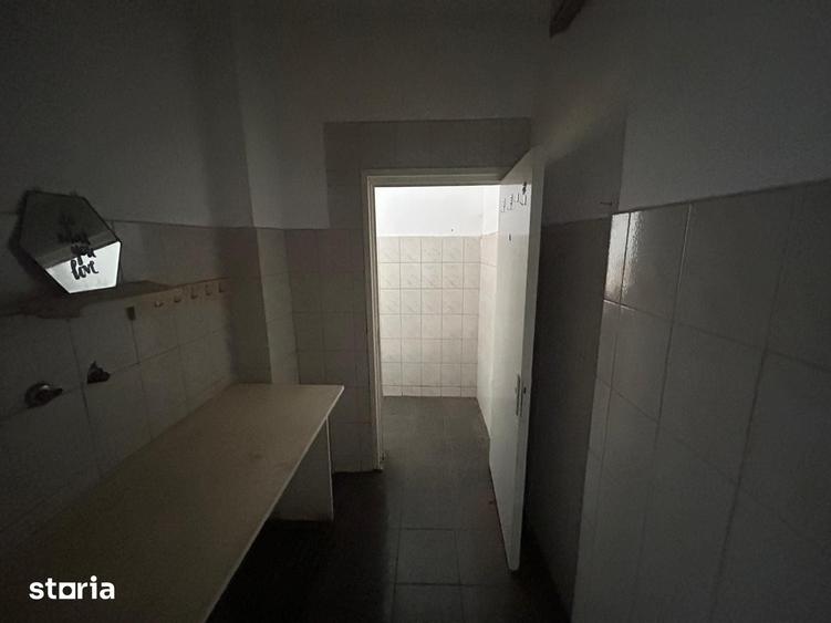 Spațiu comercial, de 30 mp, în Central