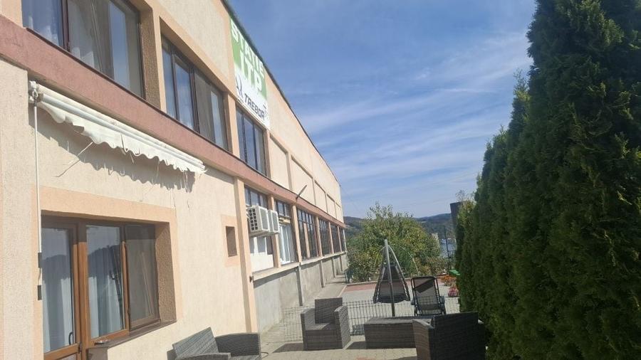Spațiu comercial, de 3,640 mp, în Central