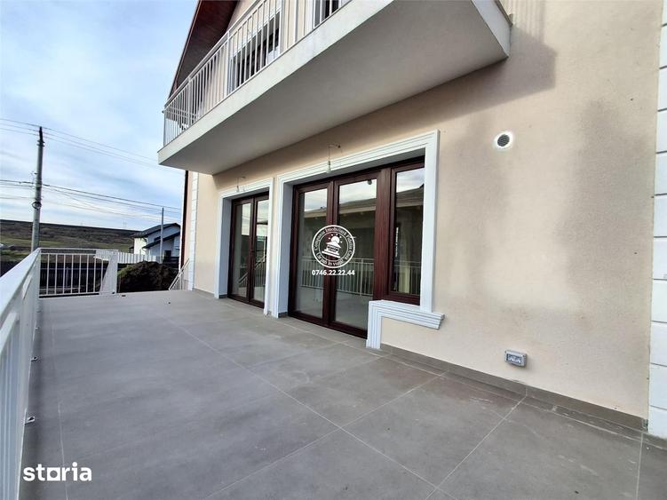 Casă cu 4 camere cu Teren 500 Mp în Lețcani