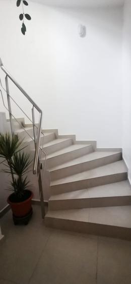 Apartament cu 3 camere decomandat în Dacia
