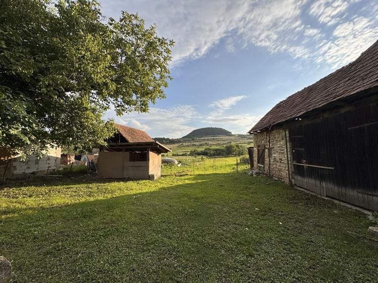 Casă cu 2 camere în Cornești