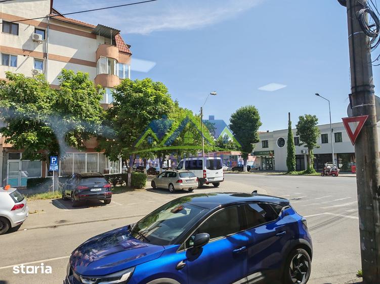 Spațiu comercial, de 90 mp, în Central