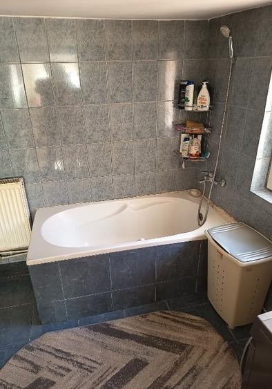 Casă individuală cu 3 camere cu Canalizare în Palas