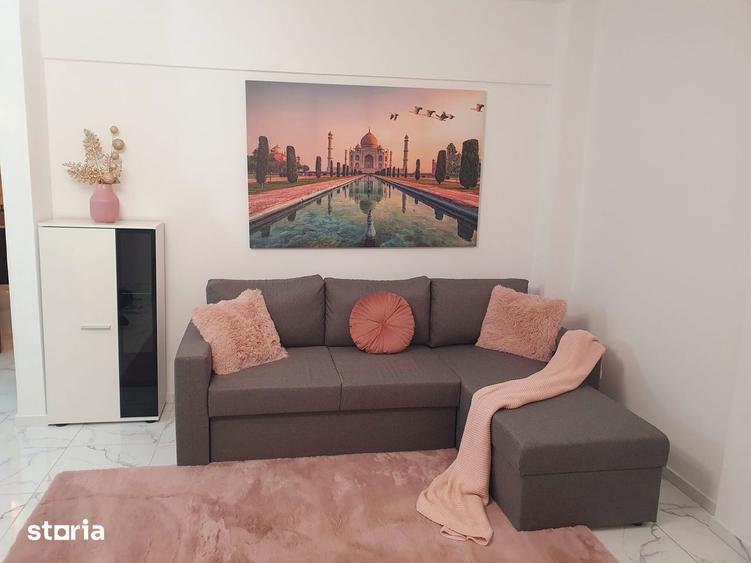 Apartament cu 2 camere decomandat, mobilat în Central