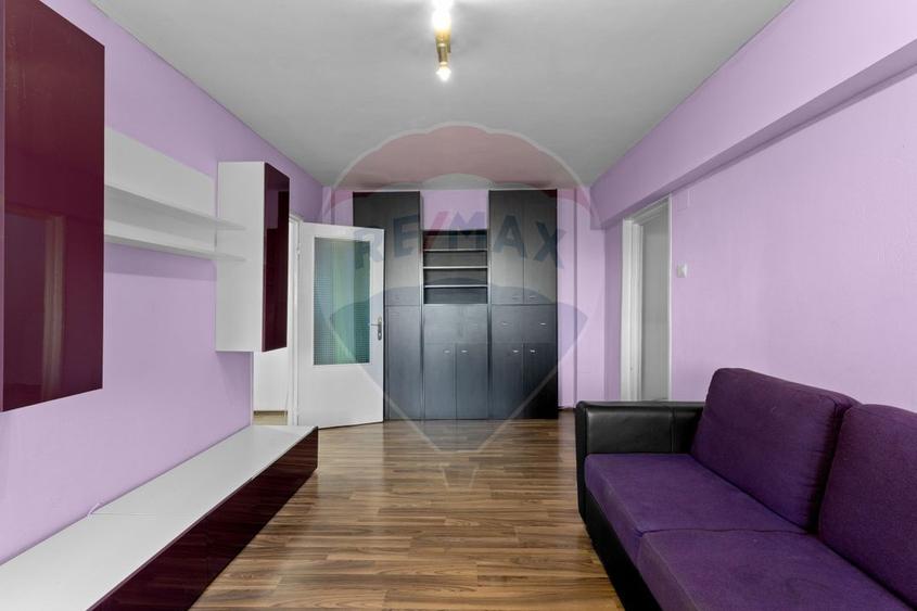 Apartament cu două camere de vânzare - zona Centrală - 2