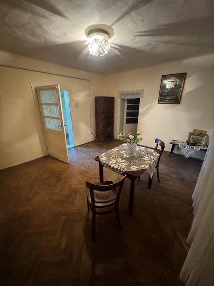 Casă cu 4 camere în Grădiște
