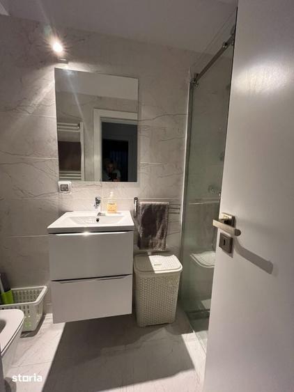Apartament cu 3 camere în Calea București