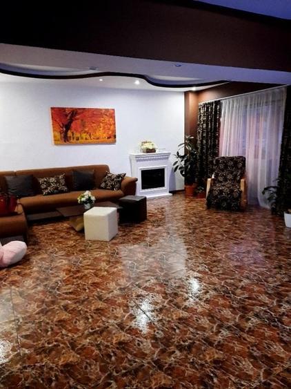 Apartament cu 4 camere semidecomandat, mobilat în Sebastian