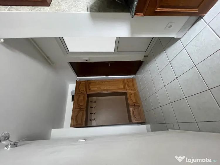 Particular, ap. dec. 3 camere mobilat, Constanta zonaTomis3- Str.Soveja stradal - 2