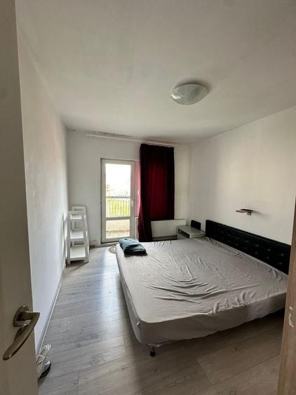 Apartament cu 3 camere în Coman