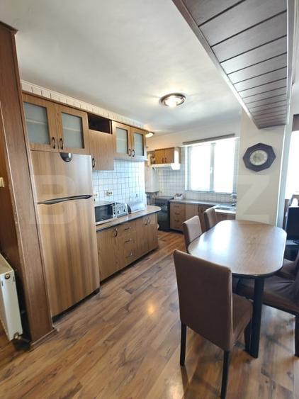 Apartament cu 4 camere decomandat, mobilat în Ultracentral
