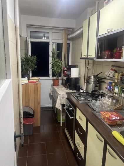 Apartament cu 3 camere în Giurgiului