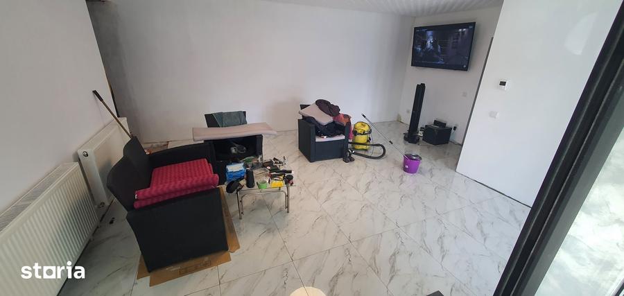 Casă cu 2 camere cu Teren 400 Mp în Dascălu