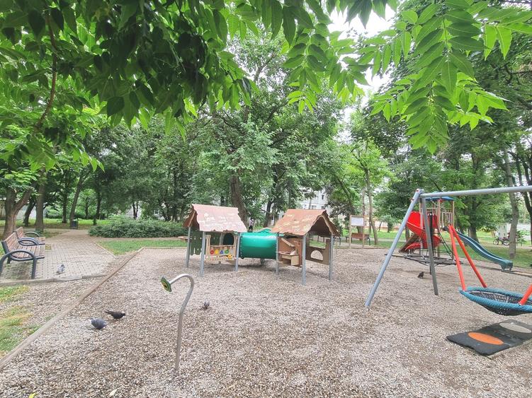 Apartament cu 2 camere nedecomandat în Ultracentral