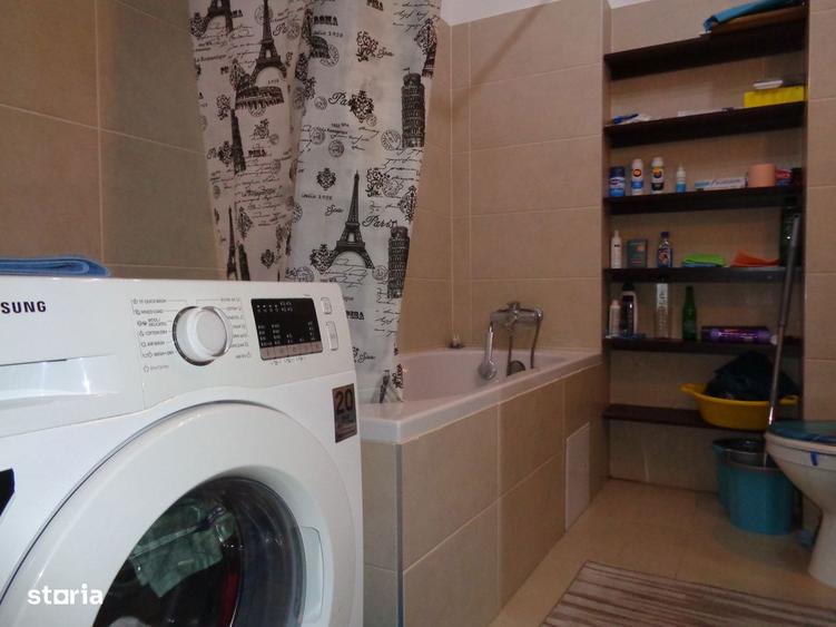 Garsonieră decomandată în UTA