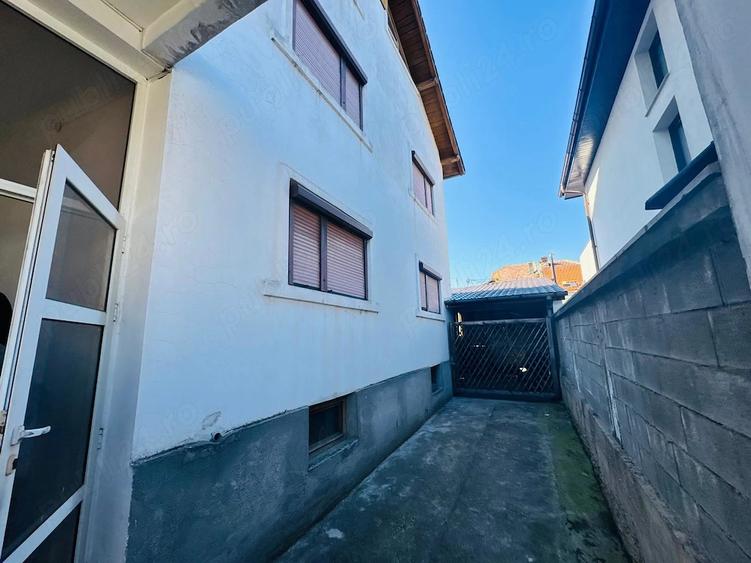 Casă cu Teren 263 Mp în Central
