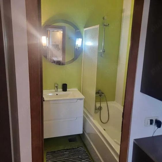 Apartament cu 2 camere decomandat în Podgoria