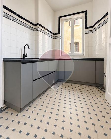 Apartament cu 5 camere circular în Grădina Icoanei