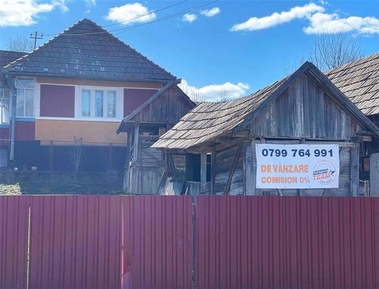 Casă individuală cu 4 camere cu Canalizare în Crăiești