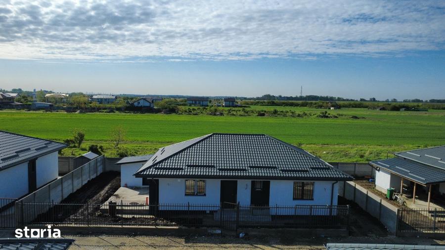 Casă cu 4 camere cu Teren 411 Mp în Clinceni