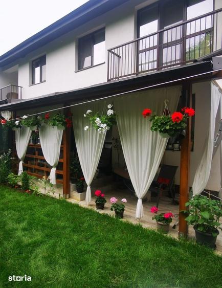 Casă cu 4 camere cu Teren 50 Mp în Central